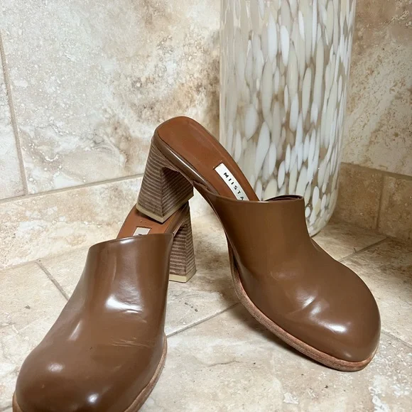 MIISTA Brown Leather Mules almost NTO - Picture 1 of 3